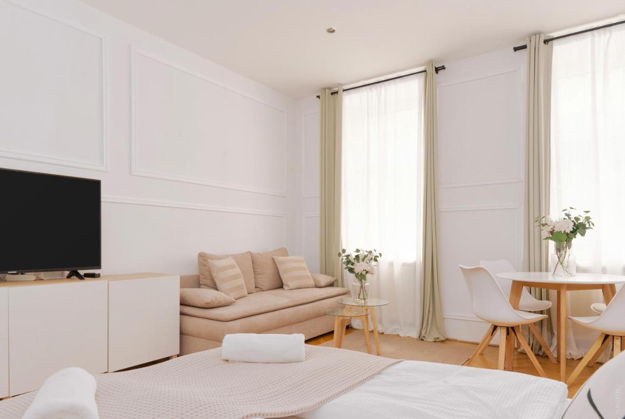 Designer Apartments Near Schoenbrunn เวียนนา ภายนอก รูปภาพ